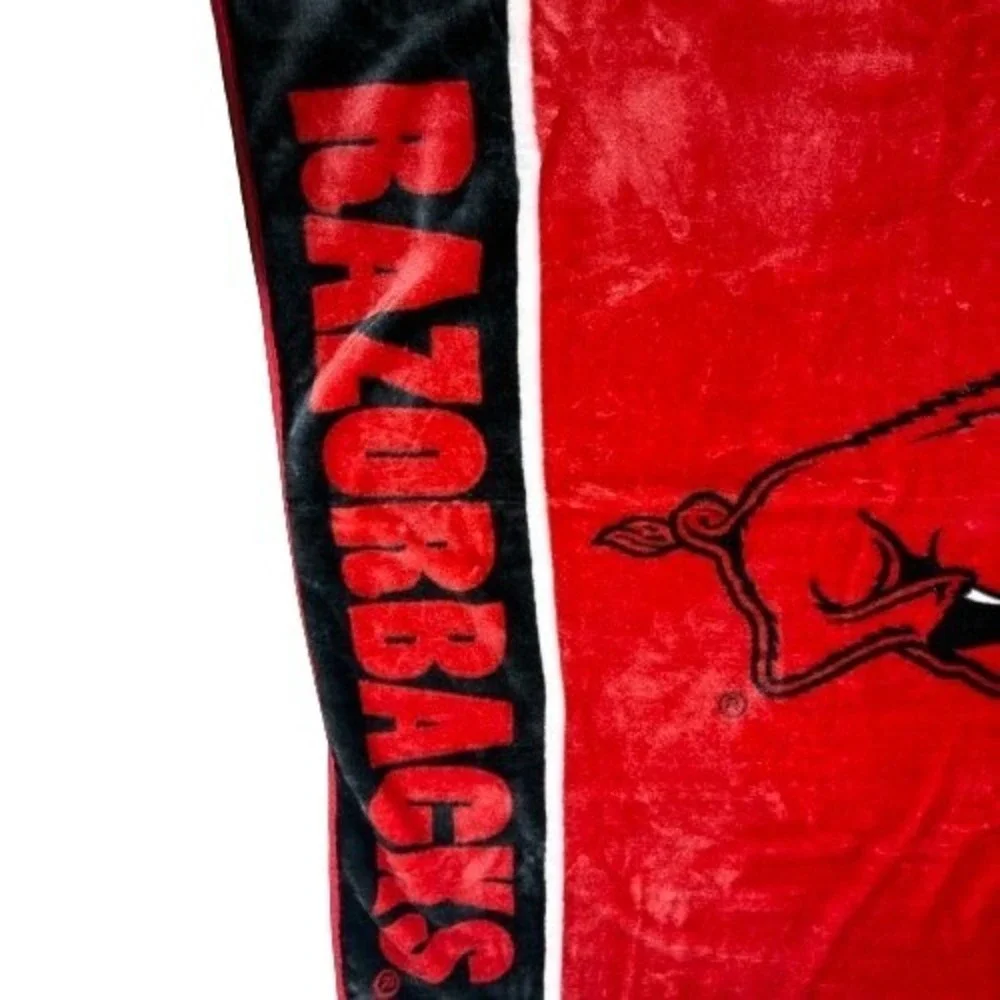 Arkansas Razorbacks NCAA Fleece Throw Blanket The‎ Northwest Company Red Black